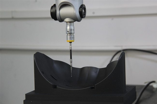 石墨電極檢測.jpg 石墨電極檢測.jpg